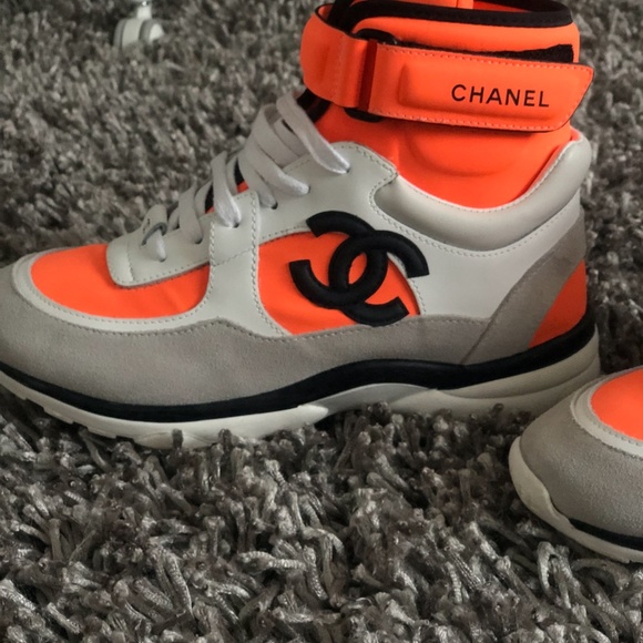 Authentic Chanel High top sneakers - Picture 2 of 5